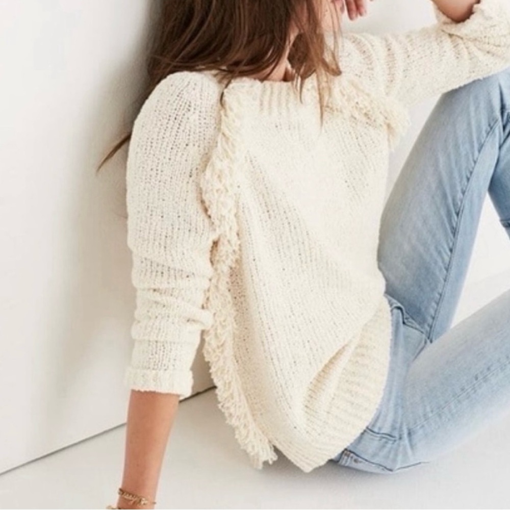 Madewell | Women’s cream crewneck side fringe side slit pullover sweater sz XXS